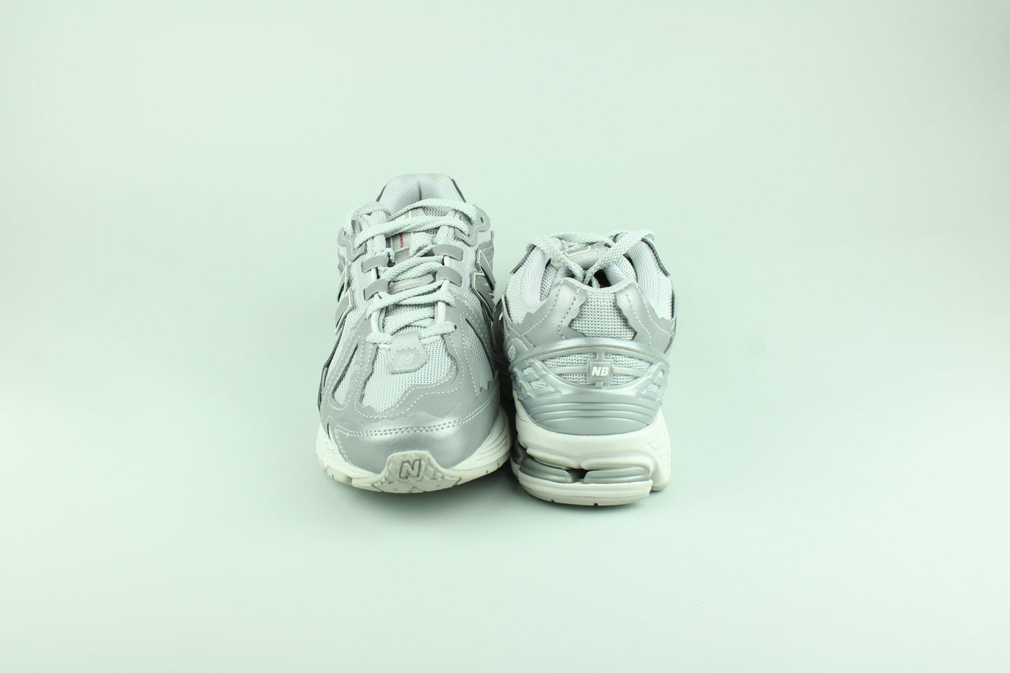 NB 1906D 'Metallic Silver' (Protection Pack) - Size 44 (ARCHIVE)