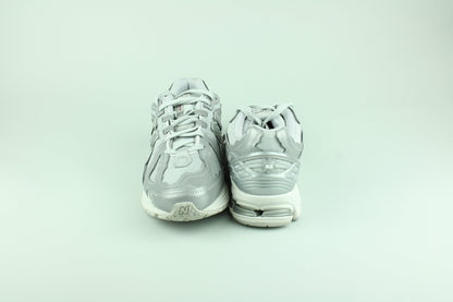 NB 1906D 'Metallic Silver' (Protection Pack) - Size 44 (ARCHIVE)
