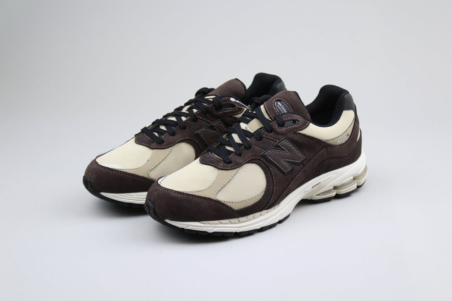 NB 2002 'Black Coffee Gore-Tex'