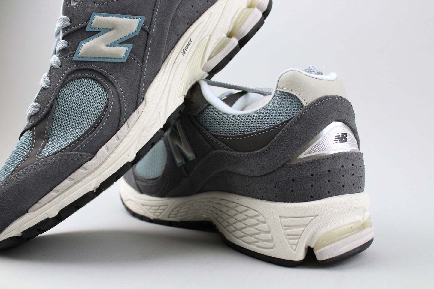NB 2002 'Magnet'
