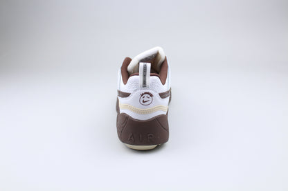 NK Zoom Field Jaxx Travis Scott 'Light Chocolate'