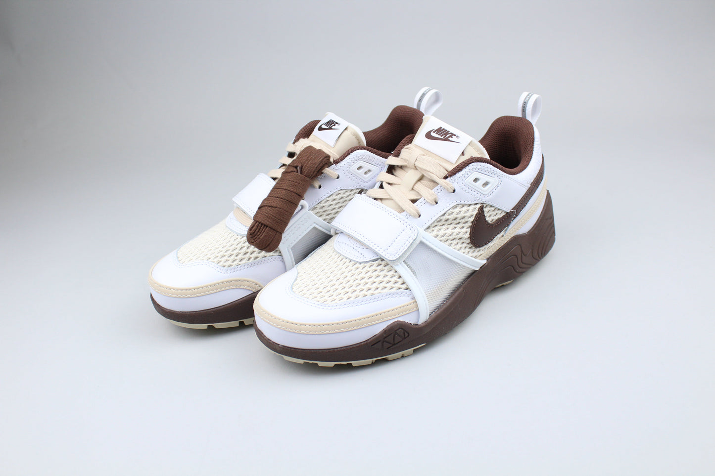 NK Zoom Field Jaxx Travis Scott 'Light Chocolate'